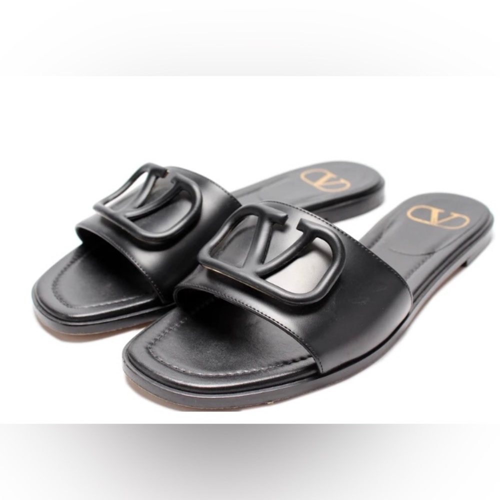 Valentino v logo slides - size 36 (fits like a 6-6.5)